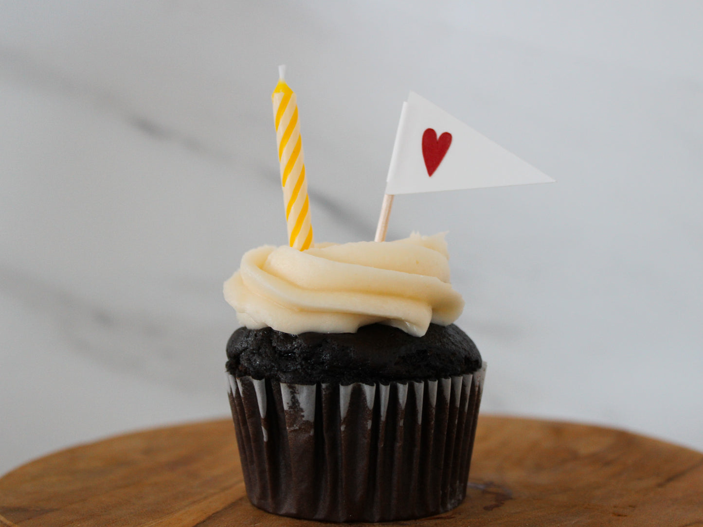 Mini Paper Flag - Heart - 6pk